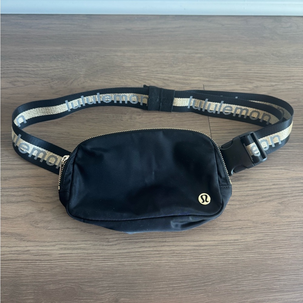 Lululemon everyday Black and gold Belt Bag